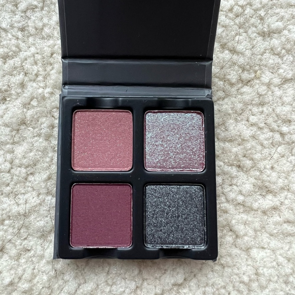 Viseras Violeta Eyeshadow Quad Palette